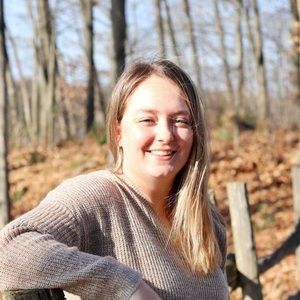 Meet your Posher, Myriam